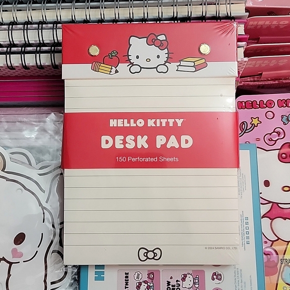 Hello Kitty Desk Pad - Picture 1 of 2